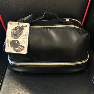 Nicole Miller cosmetic case